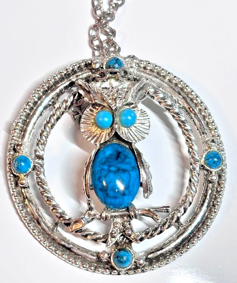 Vintage Owl Circle Pendant Necklace Silver Tone Faux Turquoise Boho Hippie 22"